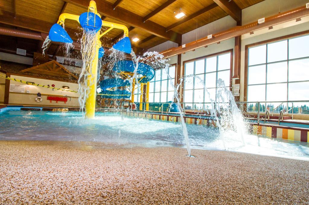 Elkhorn Resort, Spa, And Conference Centre Wasagaming Exterior foto