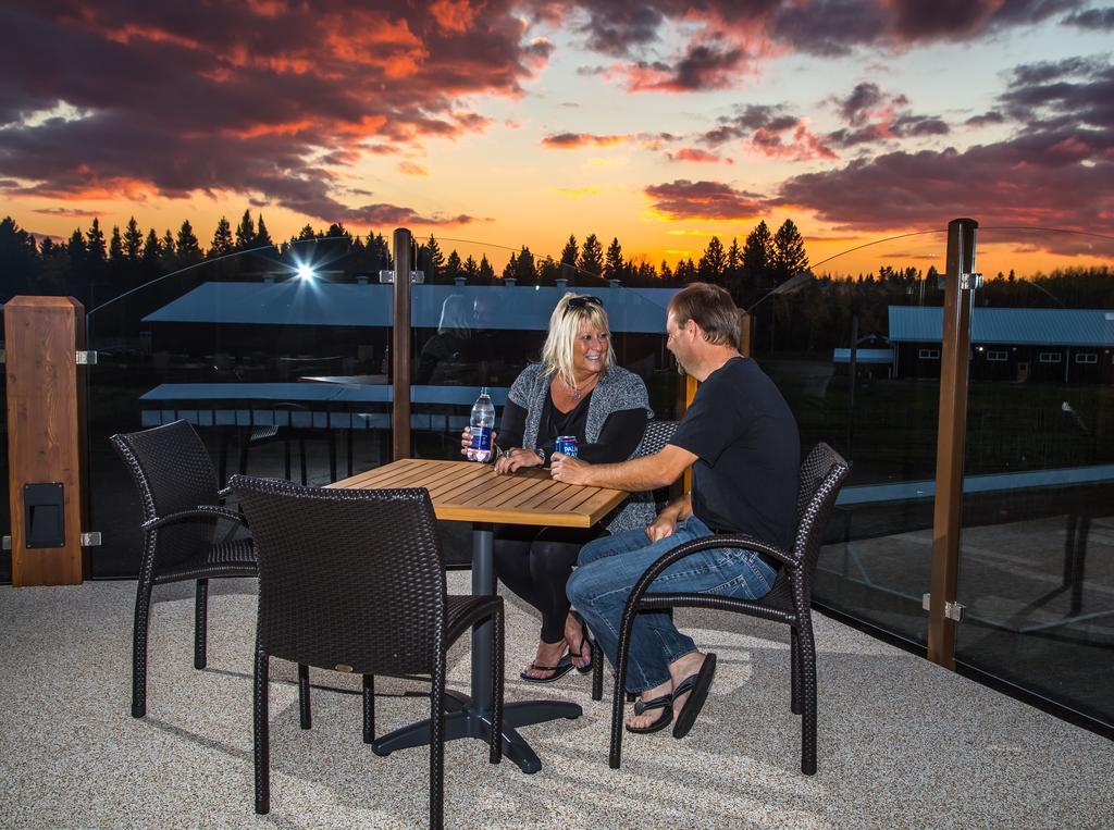Elkhorn Resort, Spa, And Conference Centre Wasagaming Exterior foto