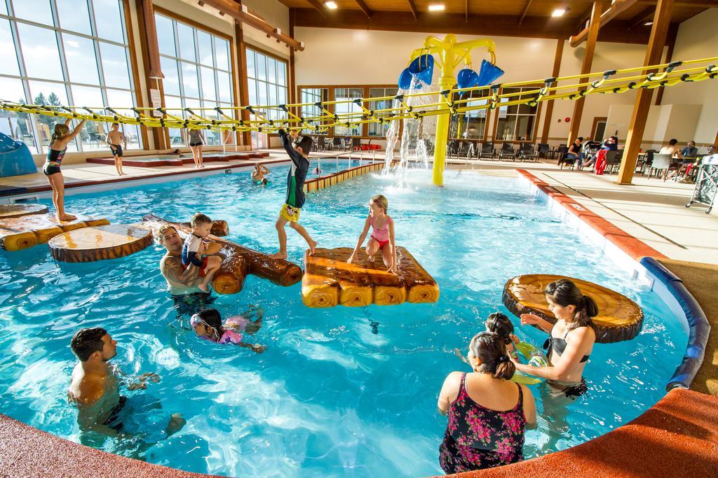 Elkhorn Resort, Spa, And Conference Centre Wasagaming Exterior foto