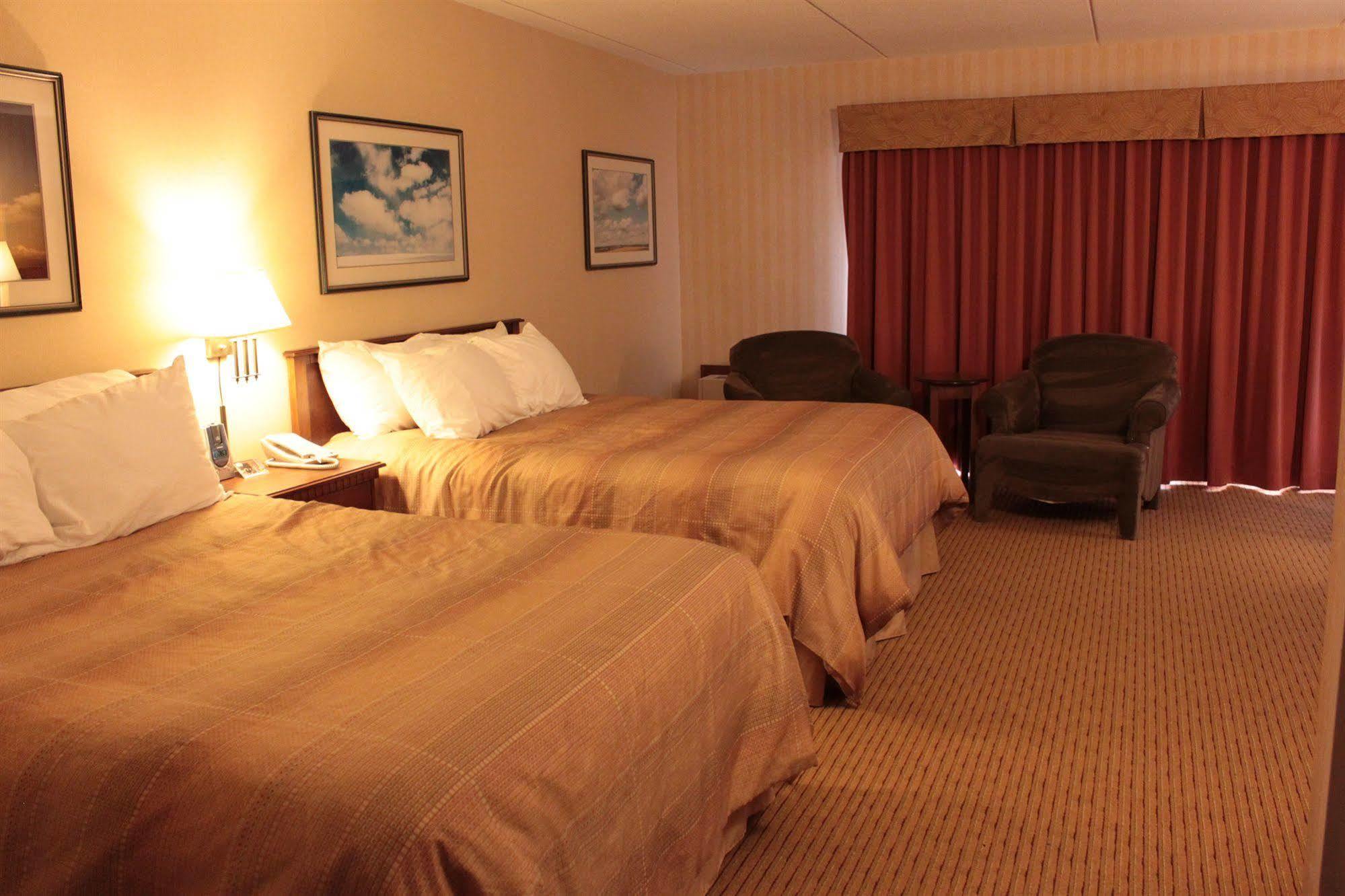 Elkhorn Resort, Spa, And Conference Centre Wasagaming Exterior foto